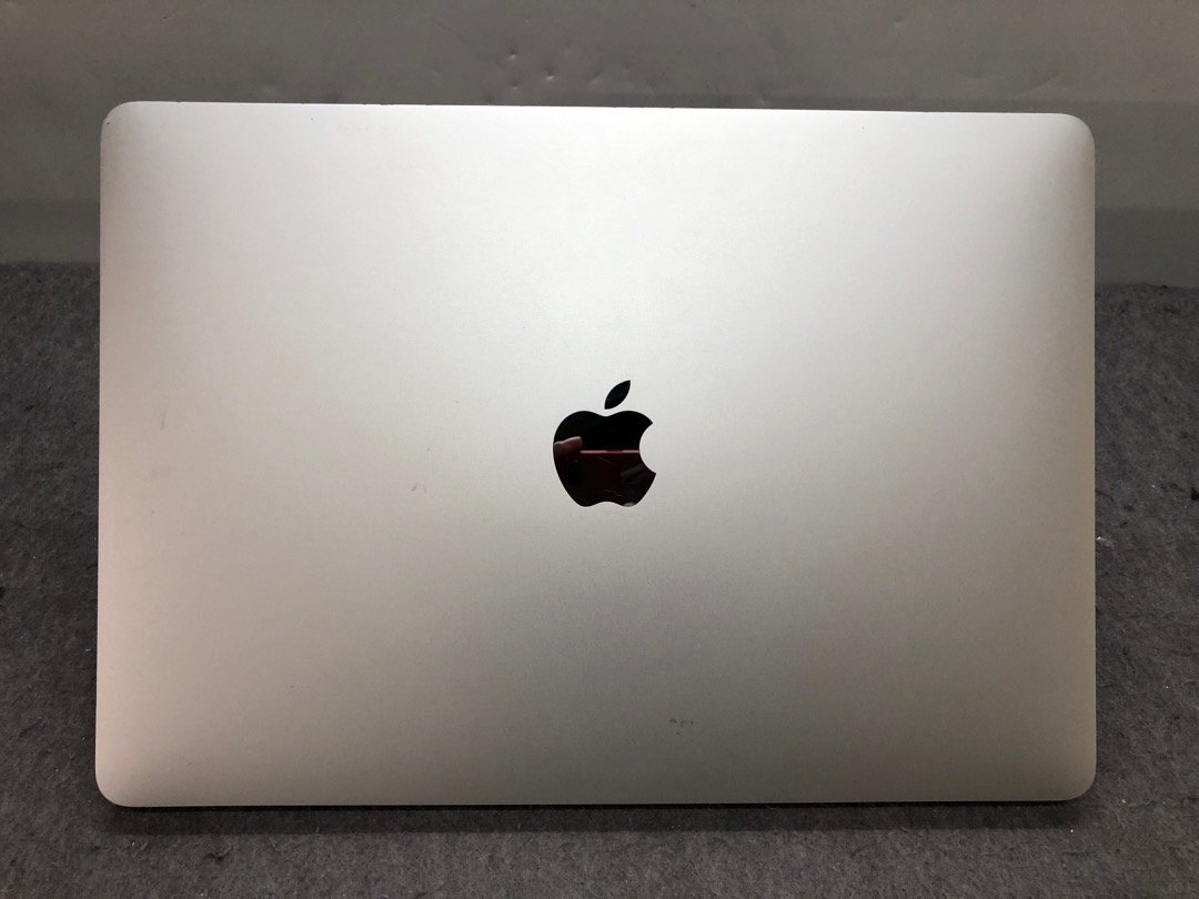 ジャンク【Apple】MacBook Air M1 2020 A2337 CPUなし メモリなし ストレージなし ロジックボード欠品 外装のみ 中古Mac_画像3