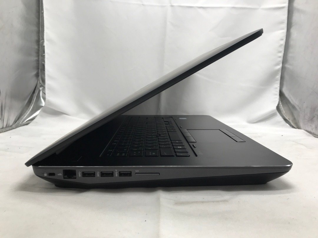 【hp】ZBook 17 G4 MW Xeon E3-1535Mv6 メモリ8GB SSD256GB NVMe Quadro P5000 Windows10Pro forWS 17.3インチ フルHD 中古ノートPC_画像5