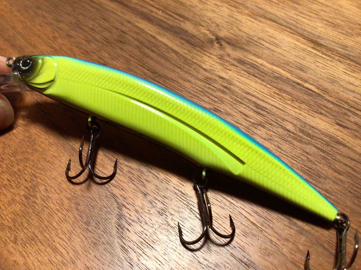 X★超美品★HIDEUP ハイドアップ HU-MINNOW 111F HUミノー111F“フローティング”「ハラグロチャートマッチ」ジャークベイト_画像2