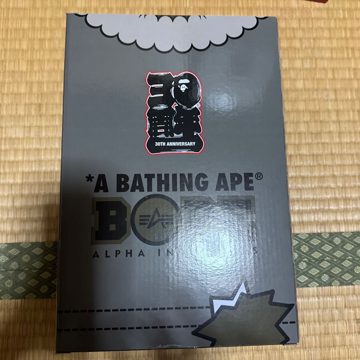 BE@RBRICK BAPE(R) × ALPHA CAMO SHARK 2023 100％ & 400％_画像2