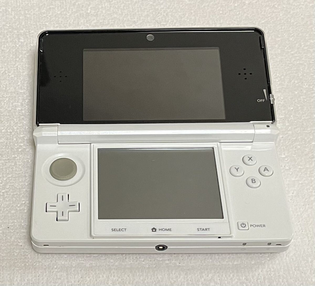 任天堂　NINTENDO ニンテンドー3DS 3DS 本体　アイスホワイト_画像2