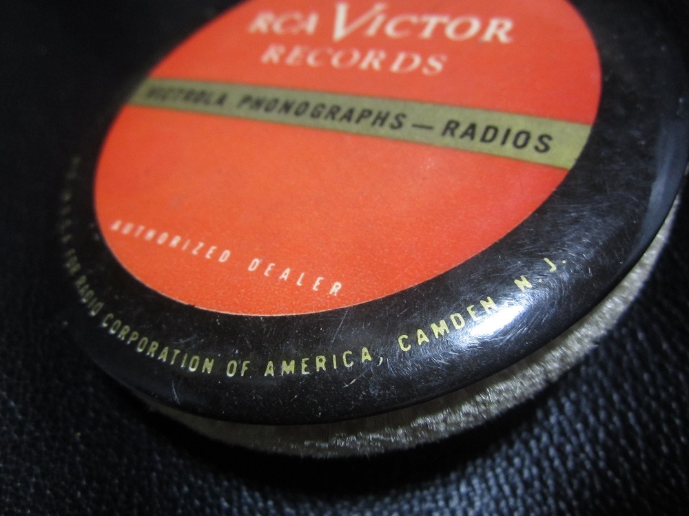 ★☆ヴィンテージ RCA VICTOR RECORDS レコードクリーナー サイズ：直径8.8cm×高さ2.1cm 中古品☆★_画像8