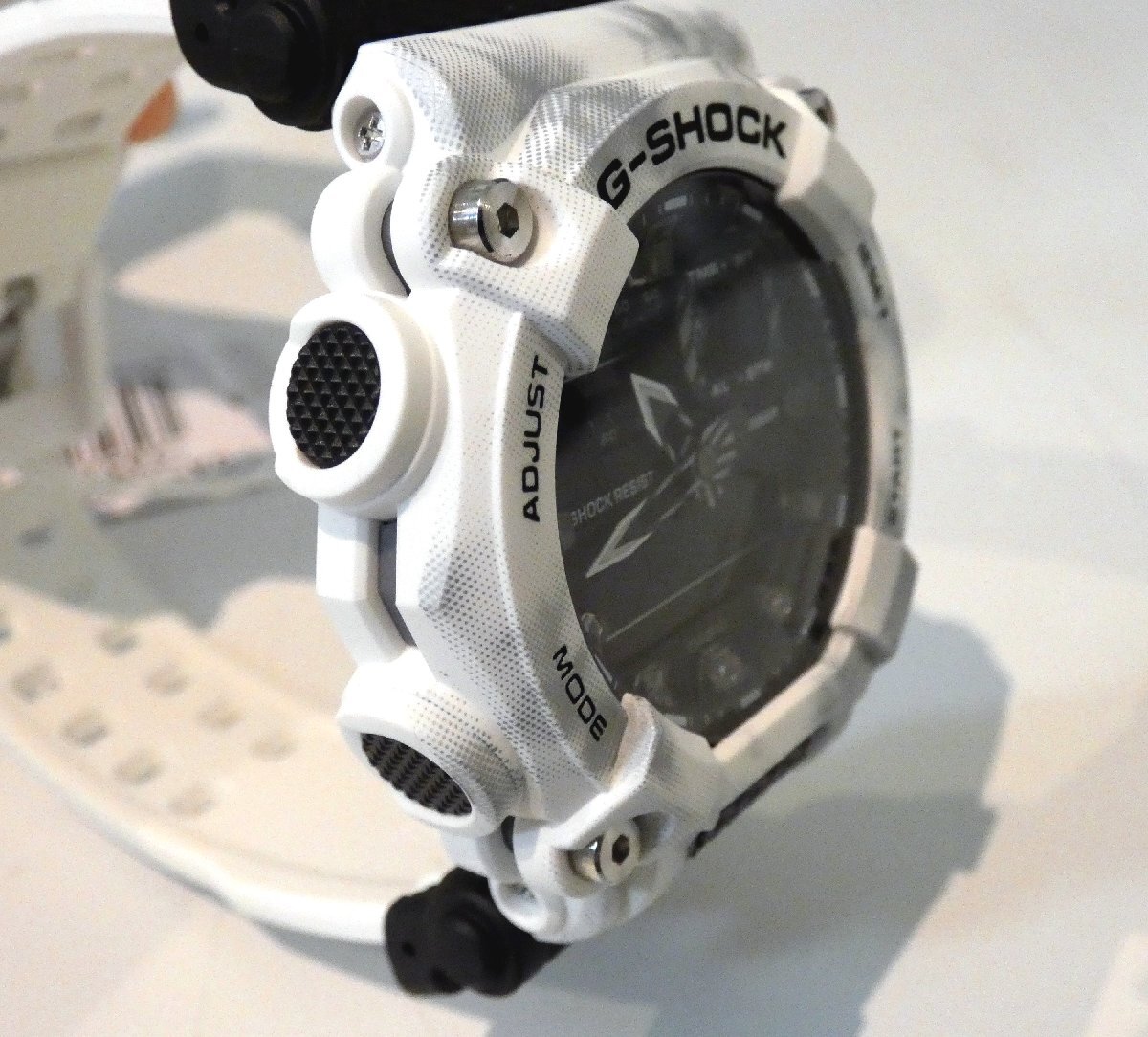 【新品未使用・正規品】G-SHOCK Gショック腕時計 GA-900GC-7ADR おしゃれな白カモフラ　メンズ CASHIO_画像7