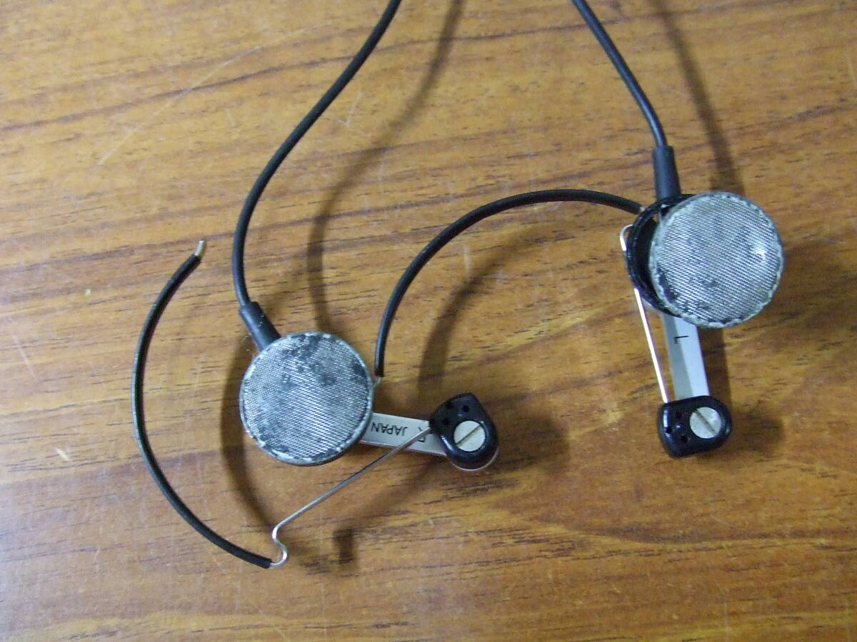 i572 audio-technica オーディオテクニカ 耳掛け型 イヤホン ATH-EC7 中古 破損あり 動作品の画像6