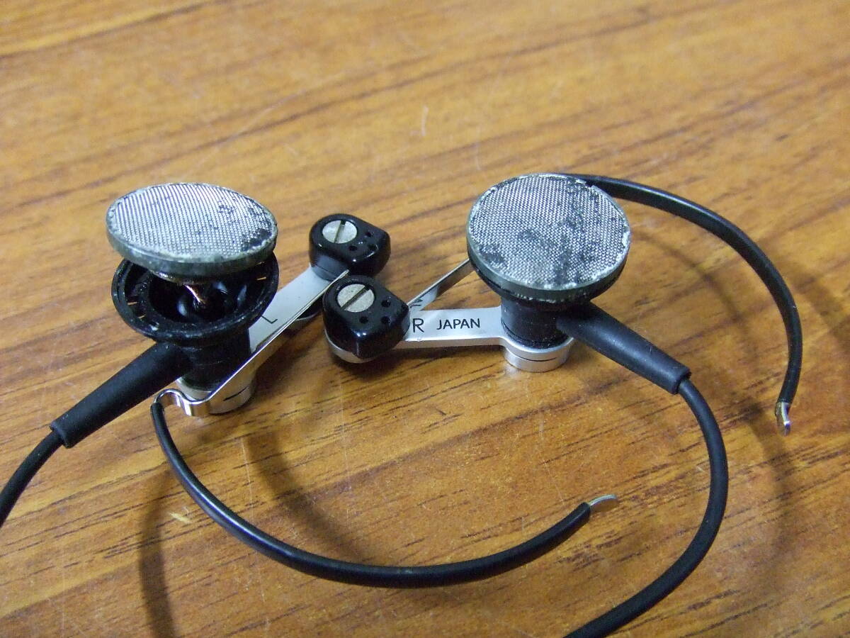 i572 audio-technica オーディオテクニカ 耳掛け型 イヤホン ATH-EC7 中古 破損あり 動作品の画像7