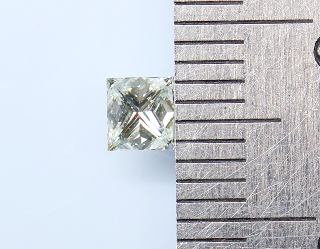 [100 jpy ~]VS1!0.260ct natural diamond Berry light yellow ( natural color )RCT