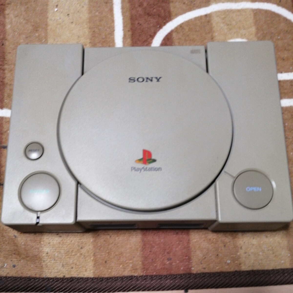 PS 初代 プレイステーション PlayStation 本体のみ SCPH 1000 PS1 プレステ SONY ソニー ディスク読み込み遅い ジャンク品_画像1