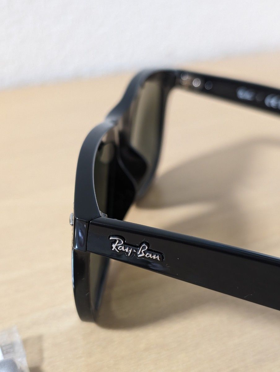 Ray-Ban　RB4060D