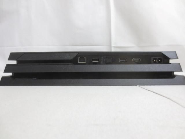 【同梱可】中古品 ゲーム プレイステーション4 PS4本体 pro CUH-7200B 1TB ジェットブラック 動作品 箱 周辺機器付き_画像5