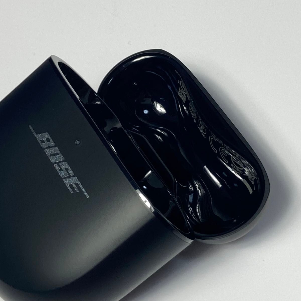 ★返品保証★ Bose QuietComfort Ultra Earbuds 完全ワイヤレス ノイズキャンセリングイヤホン