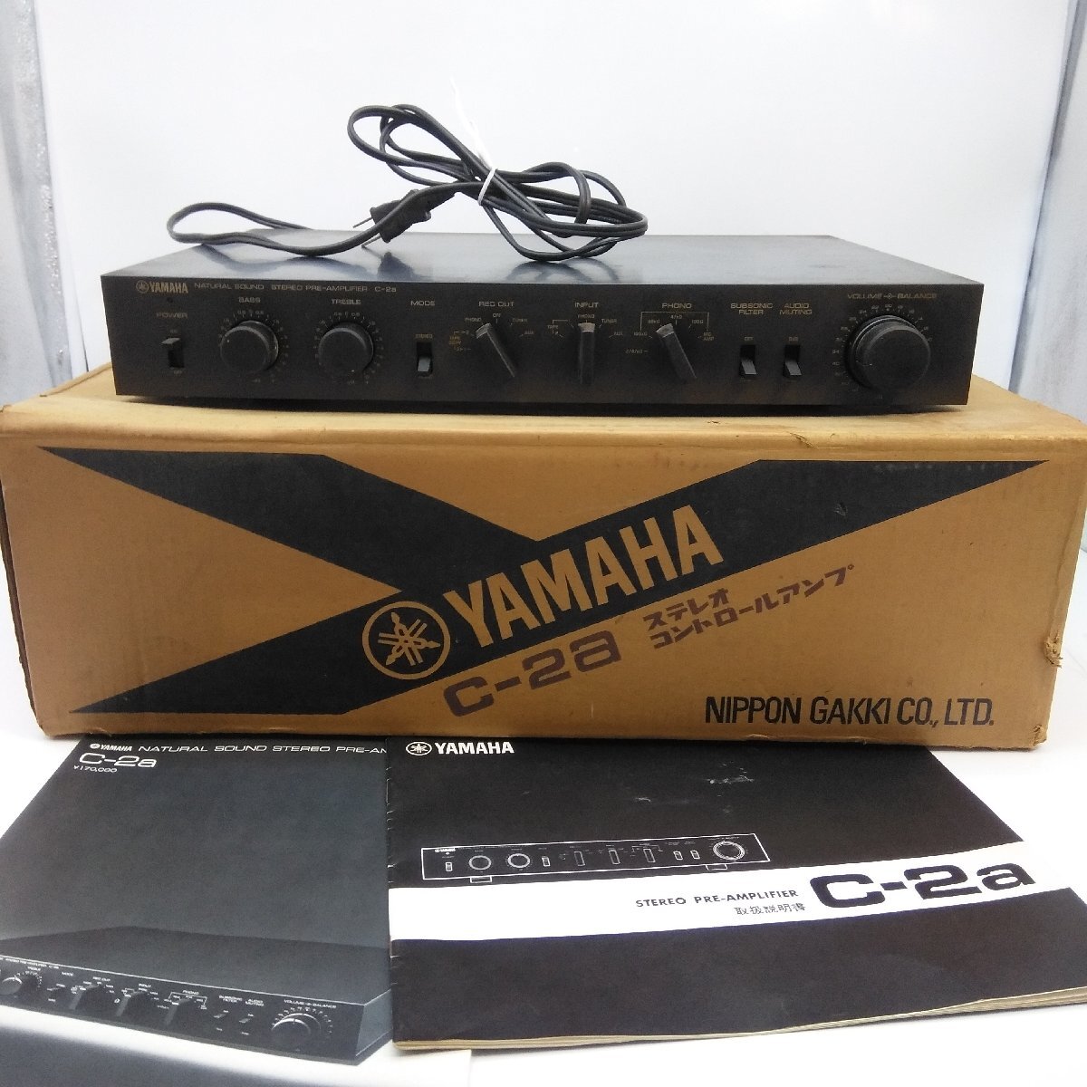 5106 【ジャンク品】YAMAHA NATURAL SOUND STEREO PRE-AMPLIFIER C-2a プリメインアンプ 現状品 通電のみ確認済 取扱説明書付 箱付 の画像1