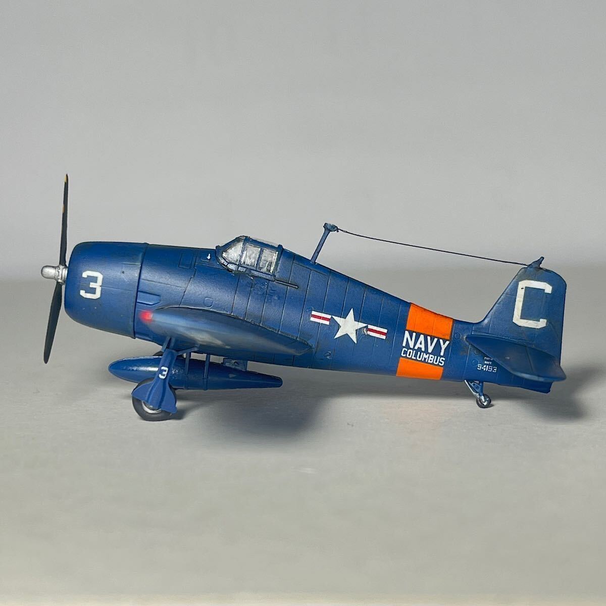  Platz 1/144 F6F-5 hell cat final product painted America navy preliminary position flight . plastic model fighter (aircraft) 