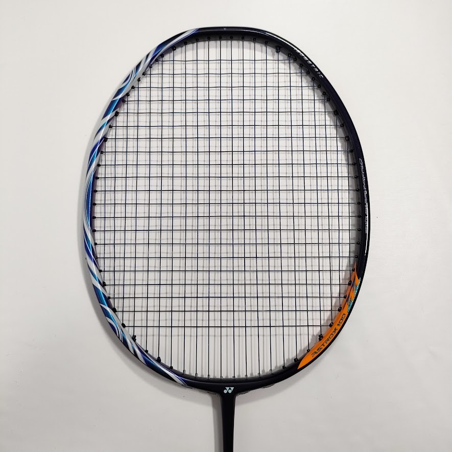 美品 YONEX ヨネックス バドミントンラケット ASTROX100ZZ アストロクス ダークネイビー×オレンジ_画像2