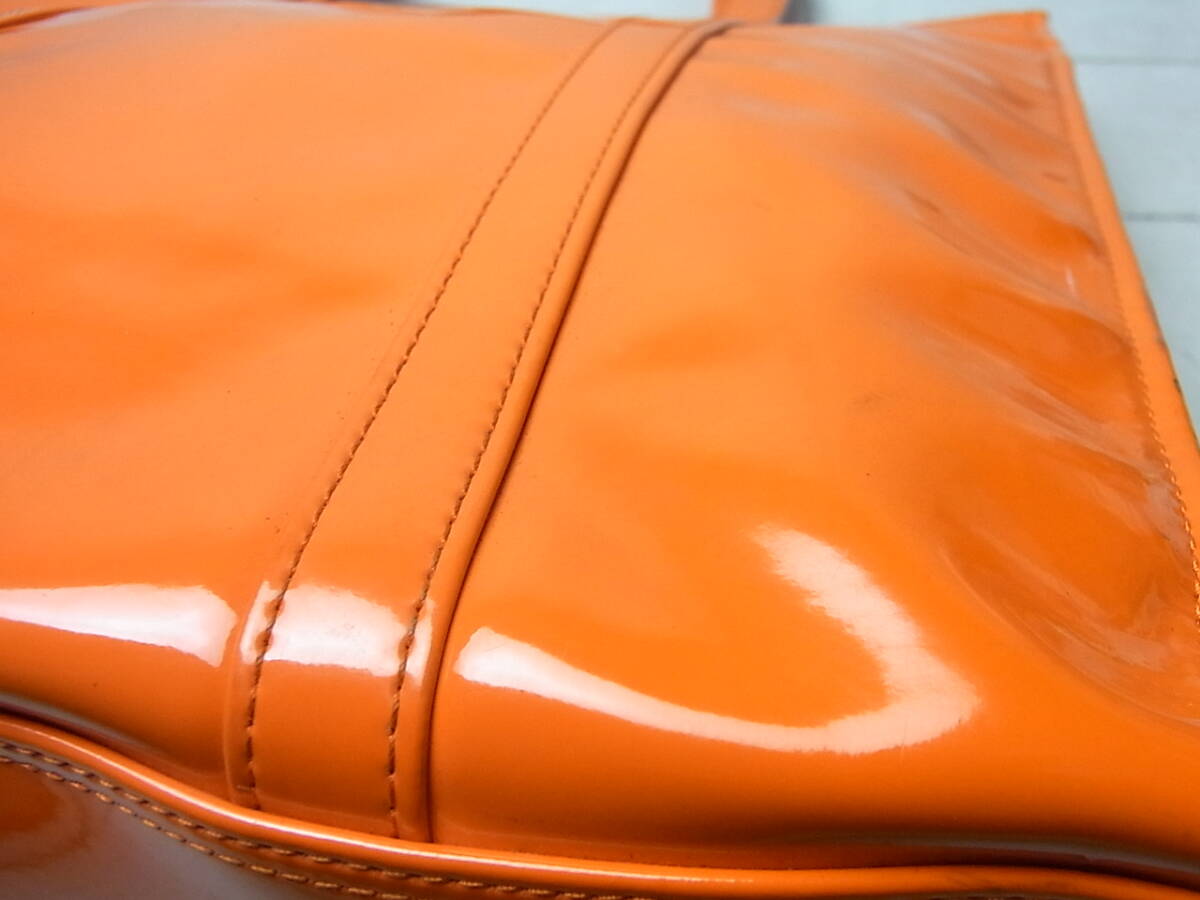 UNTITLED/ Untitled эмаль большая сумка orange USED