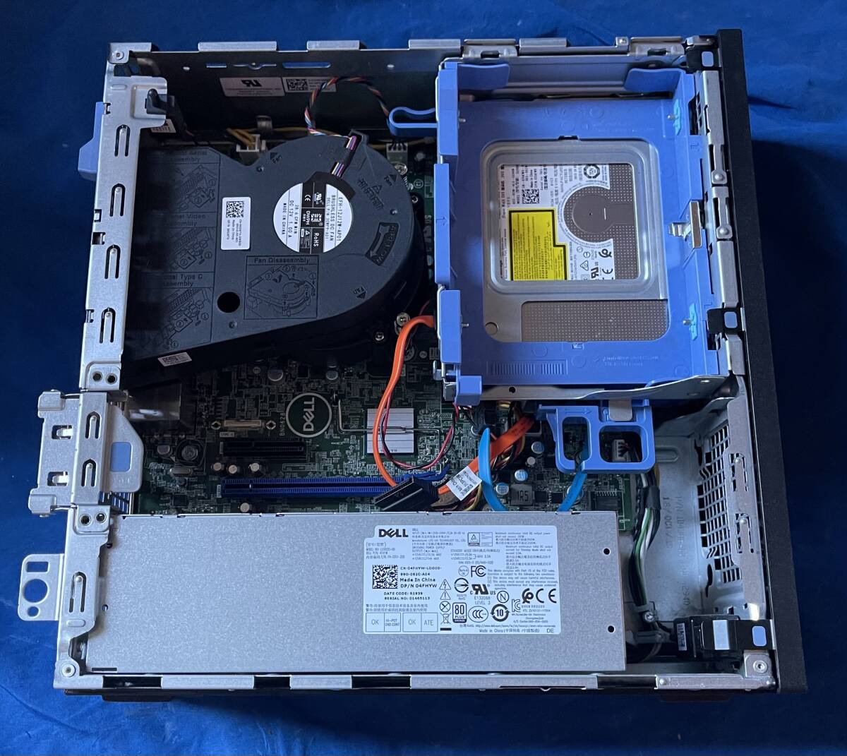 K60518203 DELL OptiPlex 7070(元々CORE i5 9th搭載) 1点【通電OK】_画像3