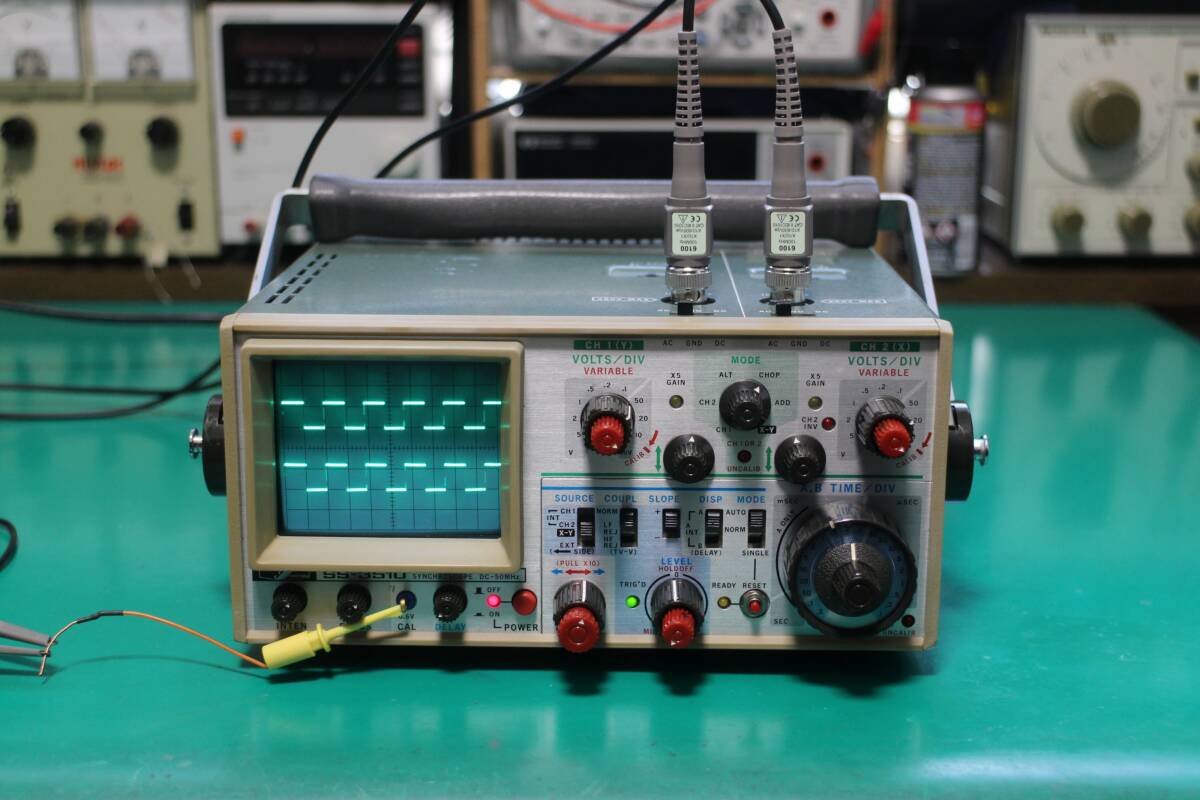 ☆ 岩通 SS-3510 50MHz 2ch 小型アナログ・オシロスコープ 整備済み＋100MHzプローブ2本＋取説の画像2