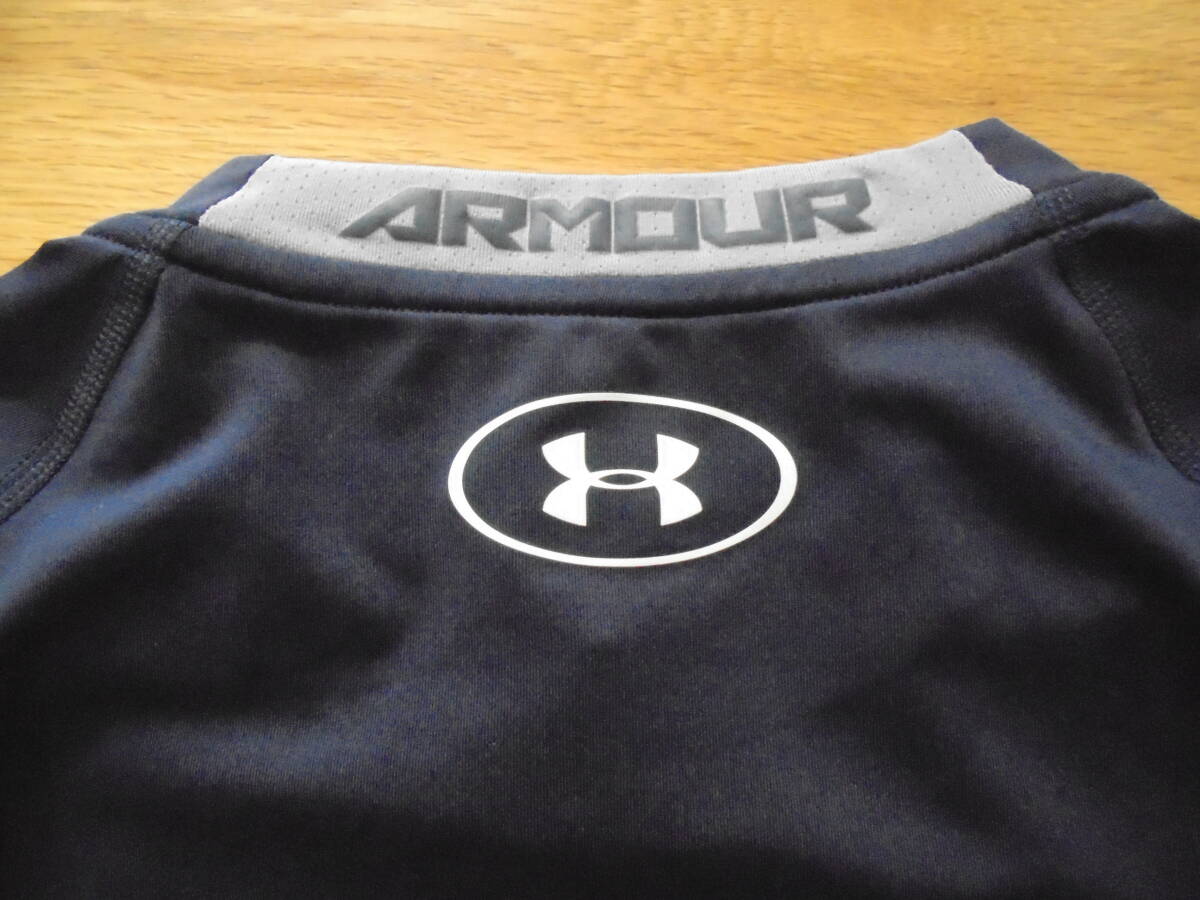 新品 アンダーアーマー UNDER ARMOUR MCM3749 ヒートギア コンプレッション 半袖ドライＴシャツ MD ネイビー トレーニング_画像4