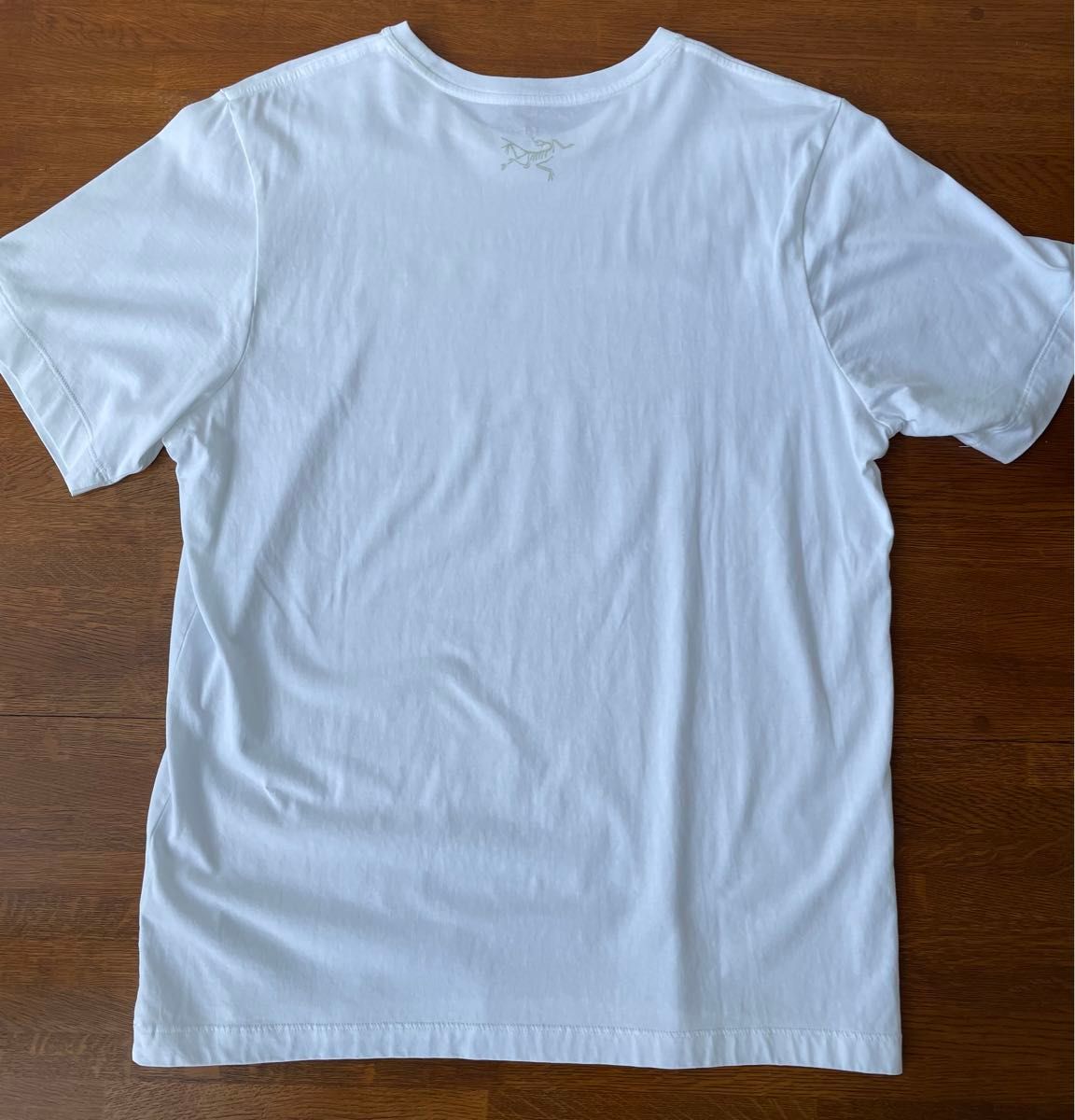 アークテリクス　Arc’teryx  Tシャツ　半袖　白　ロゴ