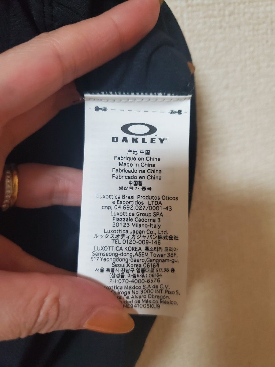 ☆新品☆ オークリー Tシャツ 半袖 レディース 半袖 OAKLEY 黒  半袖