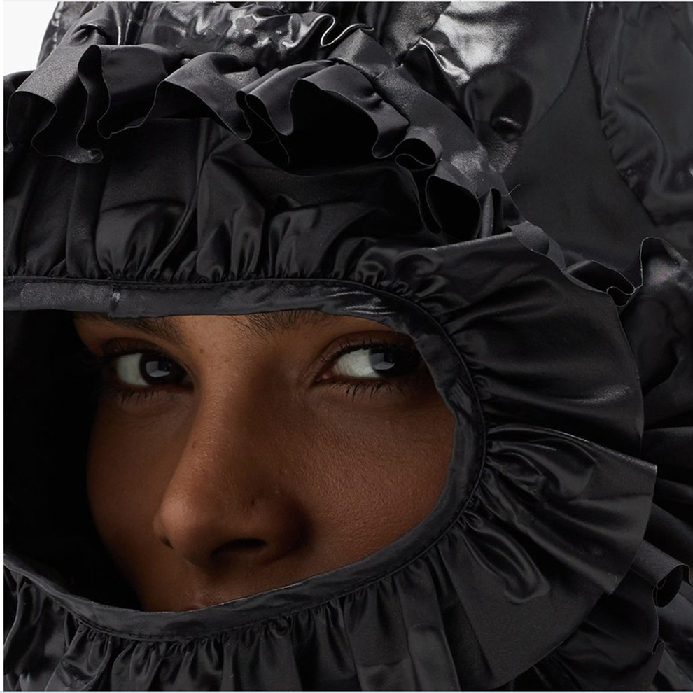 安心の国内正規品 新品229 900円【4 MONCLER SIMONE ROCHA 安心の国内正規品 新品229 900円【4 MONCLER SIMONE ROCHA