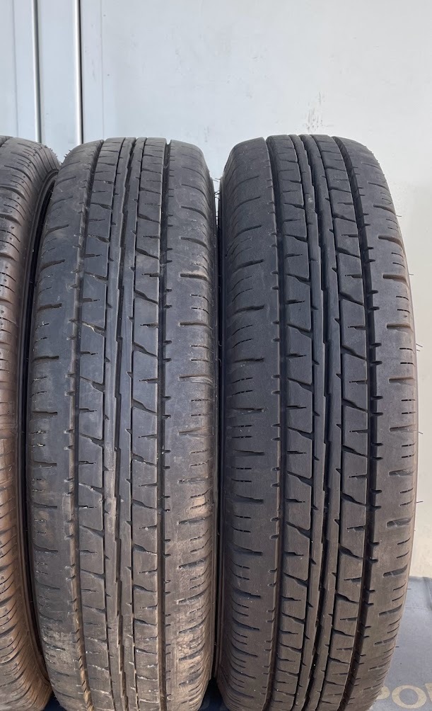 24051105　　【送料無料】　◆◆DUNLOP　ENASAVE◆◆　145/80R12　80/78N　LT　4本_画像3