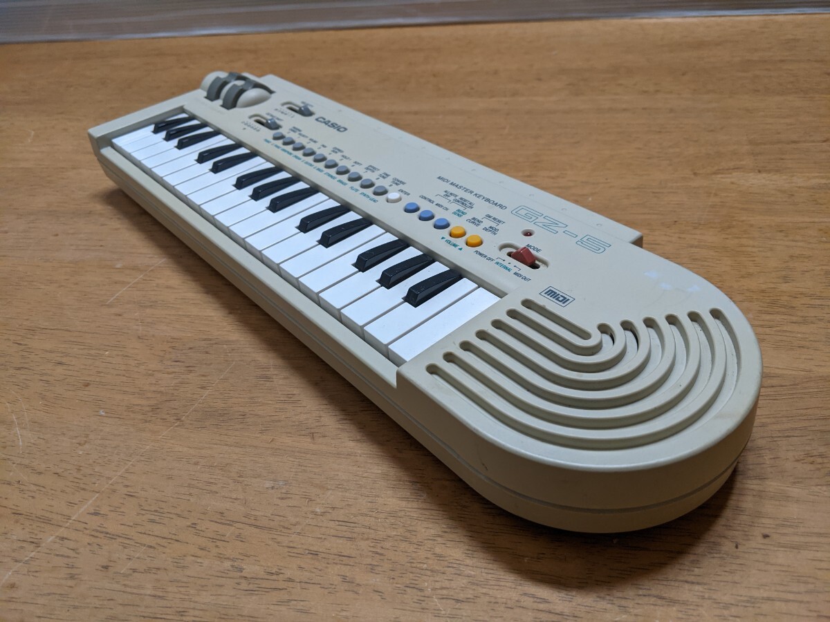 IY1548 CASIO GZ-5 MIDI MASTER KEYBOARD/ midi тормозные колодки клавиатура / Casio текущее состояние товар JUNK