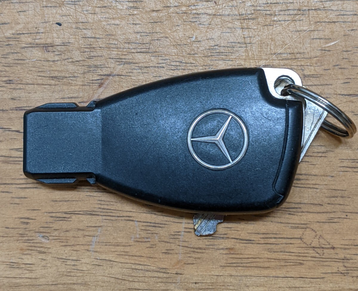 WBIY1594 Mercedes-Benz 純正ケーレス スマートキー キーホルダー 鍵 2ボタン/メルセデス・ベンツ/鍵/車/ベンツ 動作未確認 現状品 JUNK品 