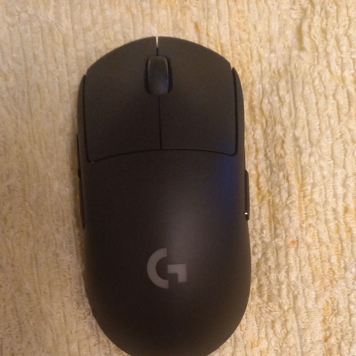 g pro 黒　左マウスサイドボタンが効かない事があります右マウスサイドボタンは、一つなくしました箱無し　センサーは完璧です