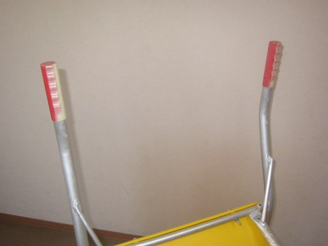 [ Tokai 3 prefecture * week-day * receipt limitation ]* shipping un- possible aluminium 3 -years old deep type wheelbarrow agriculture for * gardening for Toyota factory made keep hand discoloration 2 pcs. set 