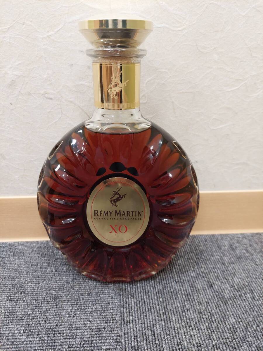 [EKA-8690AT]1 jpy start REMY MARTIN XO Remy Martin not yet . plug 700ml 40% secondhand goods long-term keeping goods brandy used sake foreign alcohol collection 