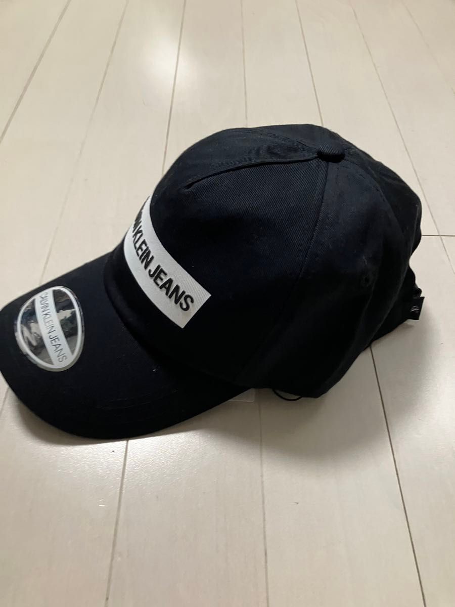 【新品】カルバンクライン　キャップ　フリーサイズ　キャップ　黒　ロゴ 帽子 ブラック キャップ　カルバンクラインジーンズ
