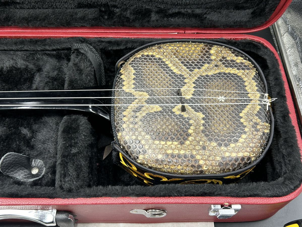 沖縄三線 三味線 和楽器 楽器 ハードケース 本蛇皮 ヘビ皮の画像2