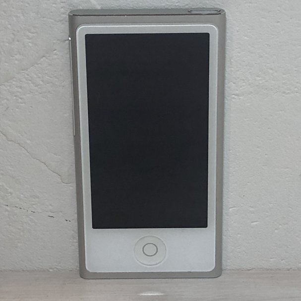 【動作確認済】　訳あり　Apple iPod nano 第7世代 A1446 MD480LL 16GB_画像1
