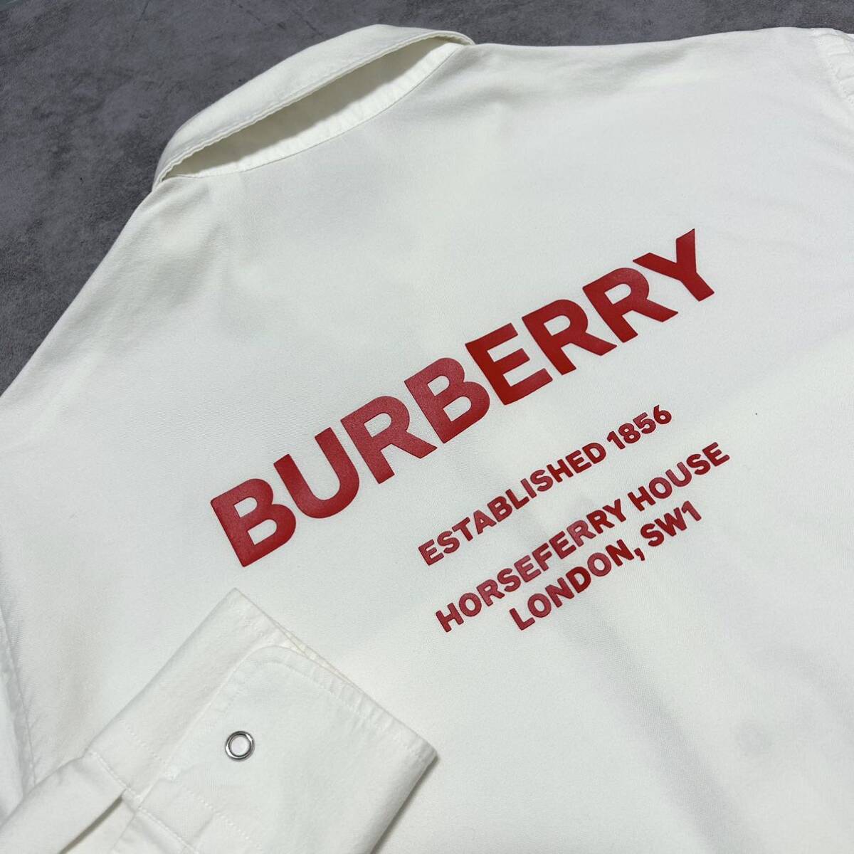  не использовался класс / современная модель *BURBERRY Burberry большой Logo рубашка с длинным рукавом платье casual белый M~L соответствует хлопок полная распродажа товар весна лето мужской 