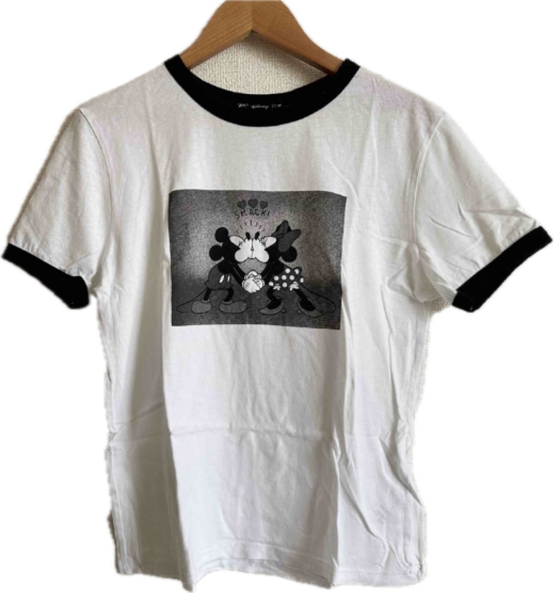 ZARA Mサイズ ミッキーTシャツ クロップド丈  Tシャツ 半袖 ブラック 黒 半袖プリントTシャツ ホワイト