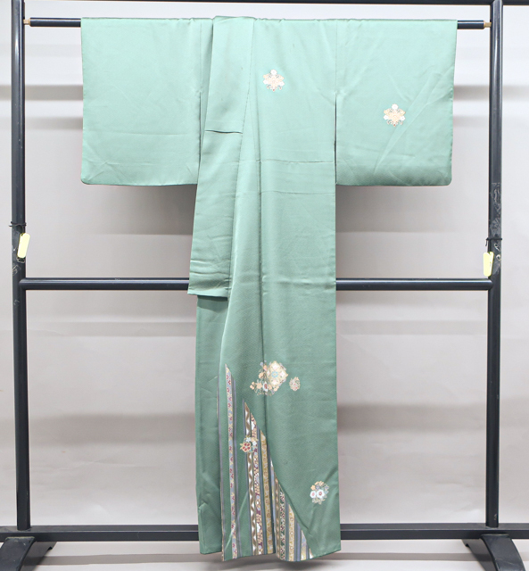 《  Киото 1...》【 кимоно 】  включено  низ  ...  золото ... ...  цветы   узор   ... длина  около 155cm  длина рукава  около 68.5cm 24Z-338