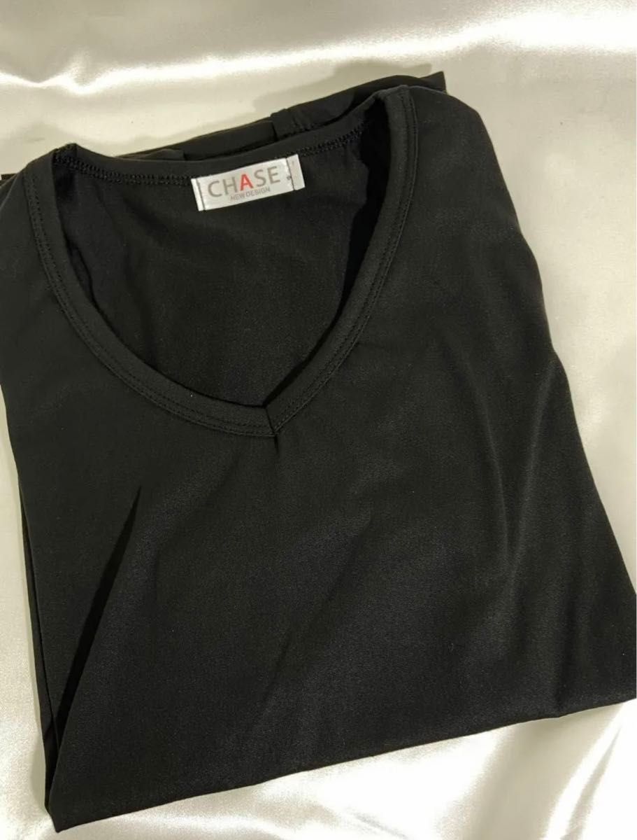 Vネック シャツ 黒 半袖 きれいめ シンプル カットソー レディース Tシャツ インナー