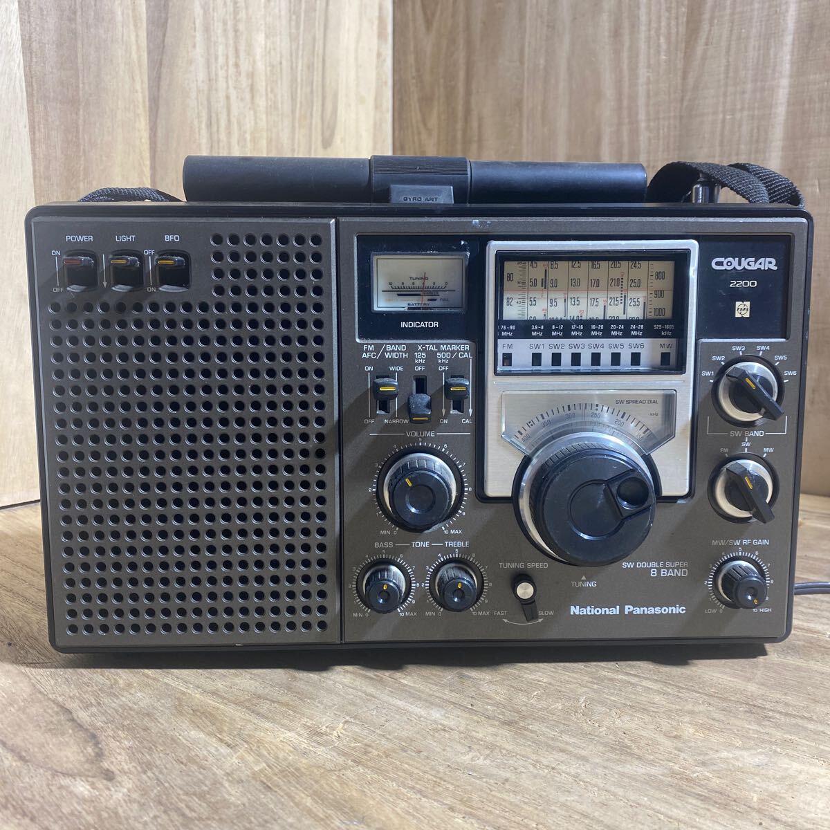 National Panasonic COUGAR radio Showa Retro RF-2200 control ②