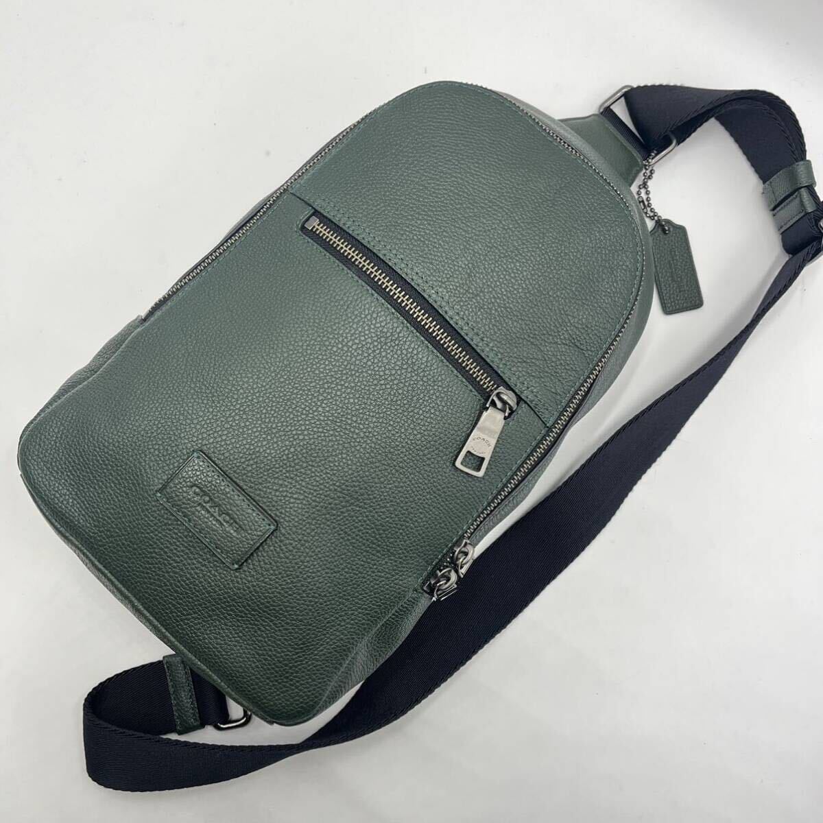 1 jpy [ unused class ]COACH body bag shoulder shoulder .. diagonal .. leather wrinkle leather original leather business men's green green dog tag Coach 