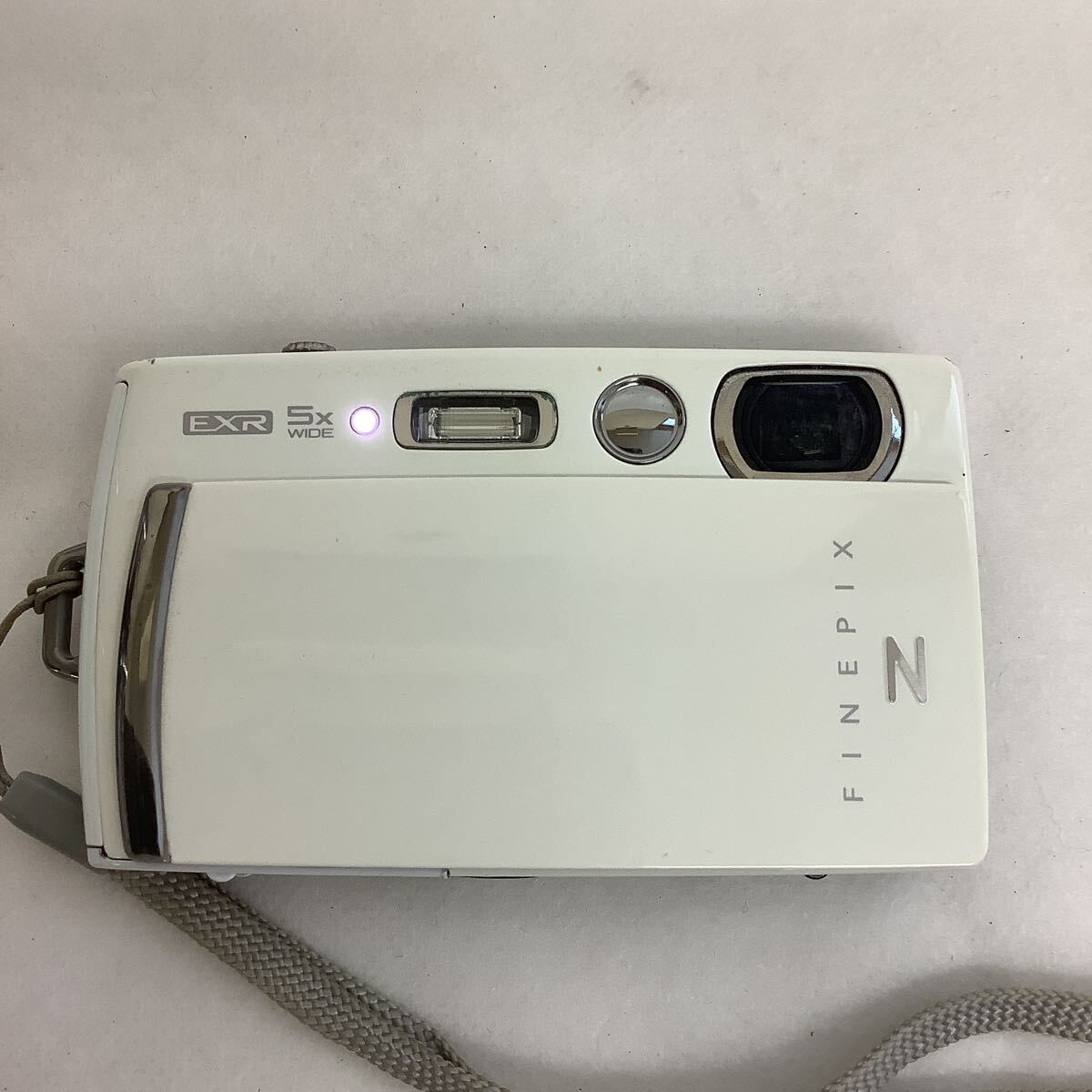 ◯営NI007-A12T60【埼玉発】FUJIFILM FinePix Z1100EXR コンパクトデジタルカメラ ※通電簡易動作確認済み_画像3