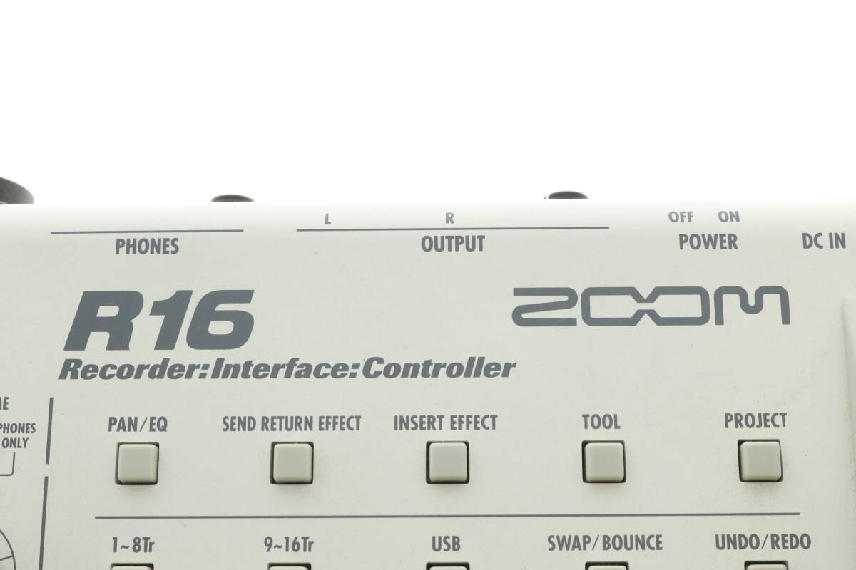 VMPD6-44-83 ZOOM ズーム マルチトラックレコーダー MODEL R16 オーディオインターフェース 音楽器材 通電確認済み ジャンクの画像7