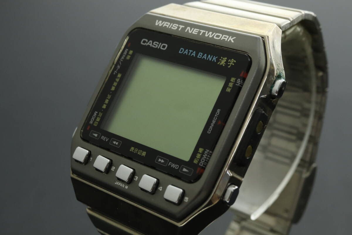 VMPD6-44-78 CASIO カシオ 腕時計 824 DKW-100 DATA BANK データバンク 漢字 デジタル クォーツ 約60g メンズ シルバー ジャンクの画像1