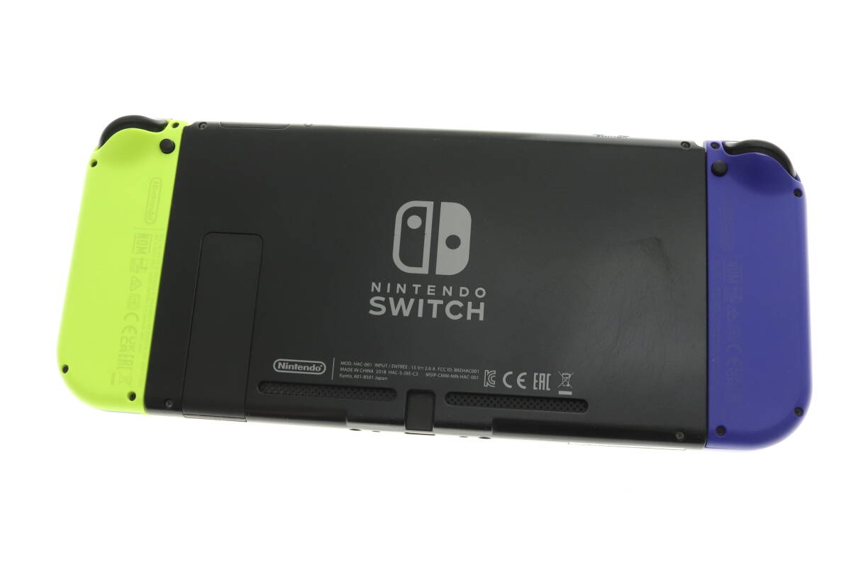 VMPD6-44-51 任天堂 Nintendo Switch ニンテンドースイッチ MODEL HAC-001 TVゲーム ゲーム機 本体 付属品付き 通電確認済み 中古_画像3