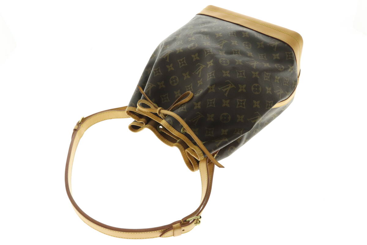 NPSJ6-5-36 ☆ LOUIS VUITTON ルイヴィトン ワンショルダーバッグ ノエ モノグラム 巾着 肩掛け レディース ブラウン 茶 中古_画像4