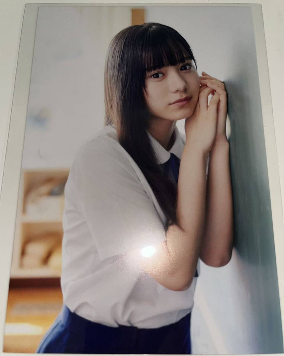 ★私立恵比寿中学 低学年メンバー OFFICIAL PHOTOBOOK 封入ポストカード 仲村悠菜の画像1