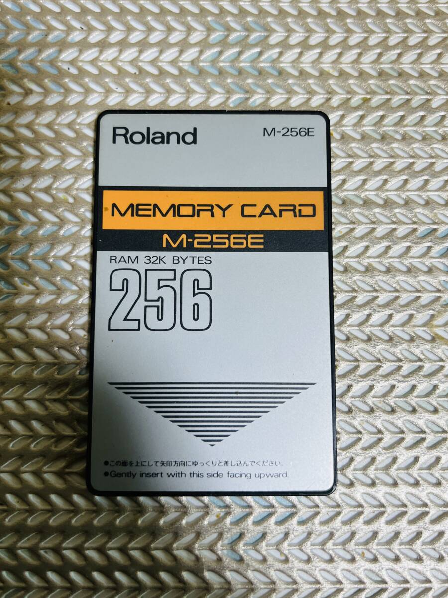 ★Roland MEMORY CARD M-256E MADE IN JAPAN★_画像1