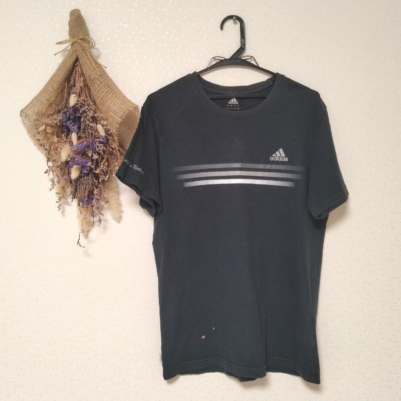 訳あり　アディダス　Tシャツ　メンズ　半袖　ブラック　adidas　黒Tシャツ　半袖Tシャツ　adidas　アディダスジャパン