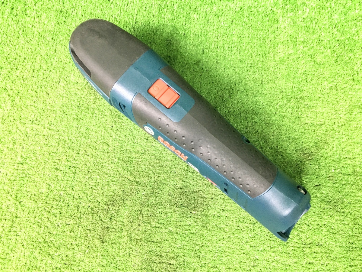 中古美品 BOSCH ボッシュ 10.8V 2.0Ah バッテリマルチツール GMF10.8V-28 本体+バッテリ1個+充電器セット_画像4