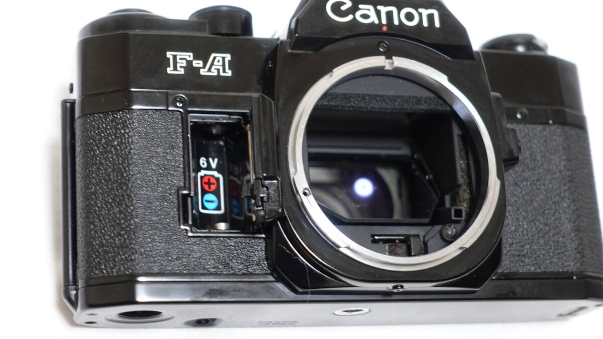 珍品 Canon AE-1似の F-A ブラック　1眼レフ　フィルムカメラ　本体のみ　美品_画像6