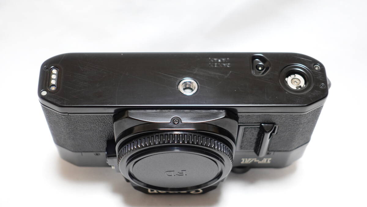 珍品 Canon AE-1似の F-A ブラック　1眼レフ　フィルムカメラ　本体のみ　美品_画像10